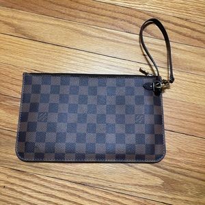 Authentic Louis Vuitton neverfull MM wristlet